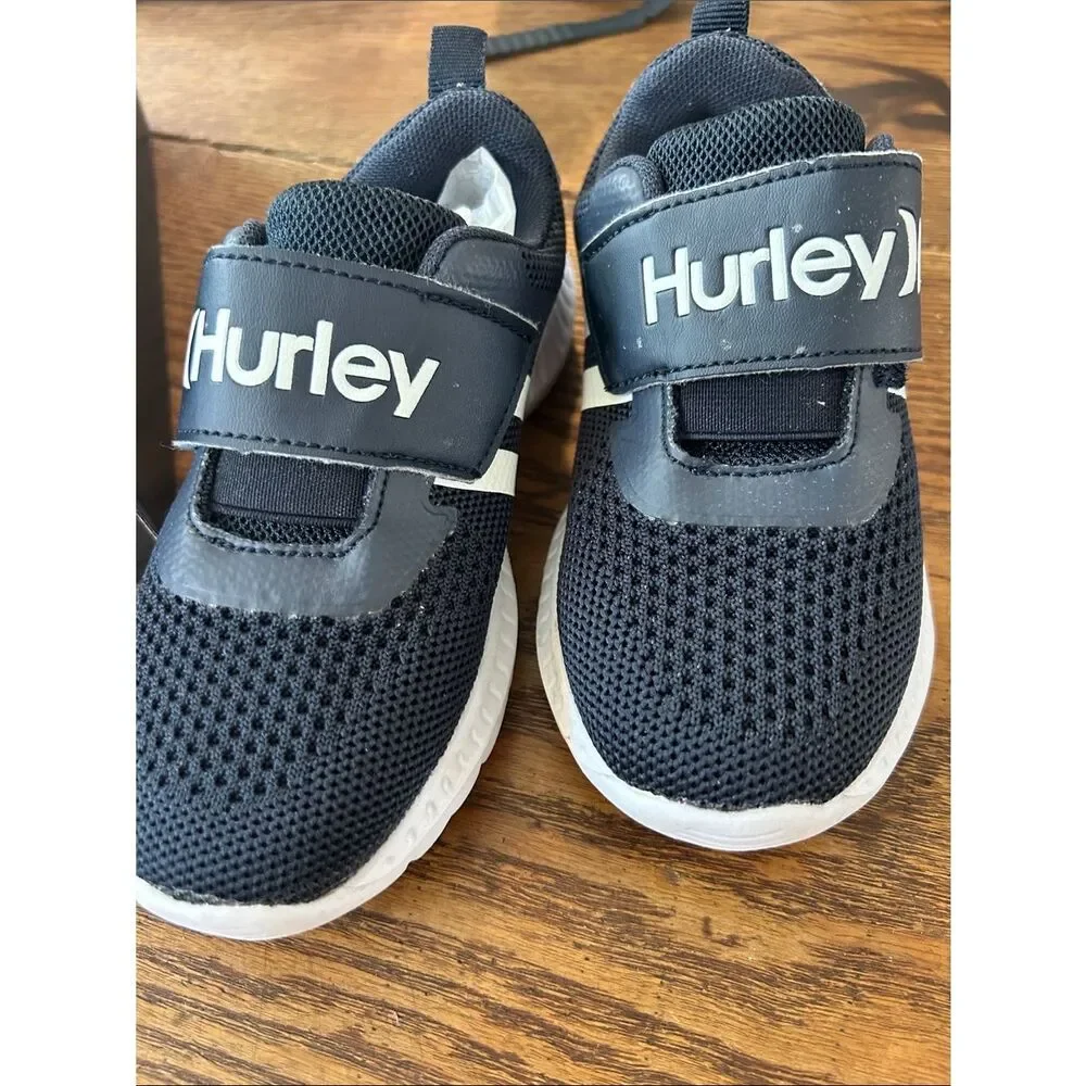 Hurley Deep Navy ⚓️ and White Kids Mesh Hook-and-Loop Sneakers in box 📦